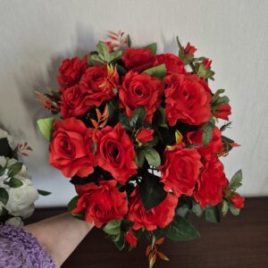 Троянди букет, відкриті, червоний