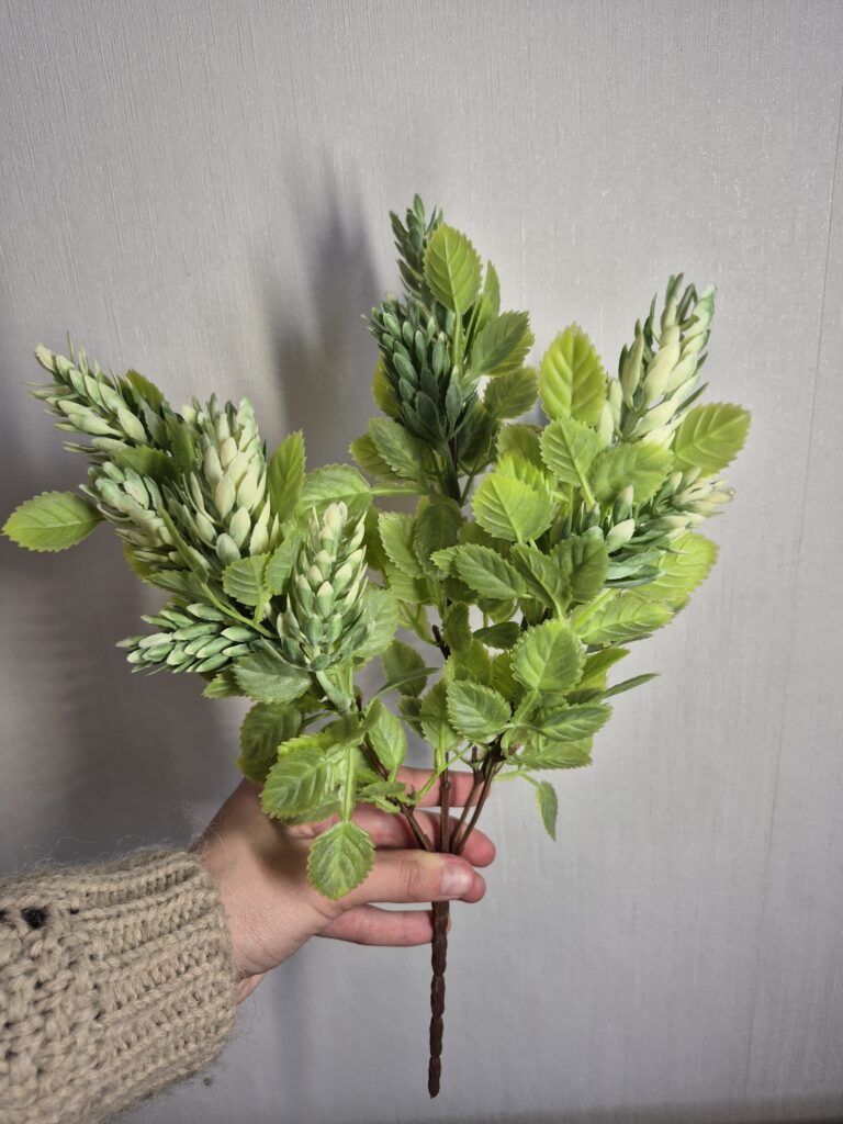 Кущ хмелю